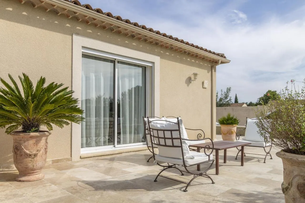 Villa Mireillo Noves